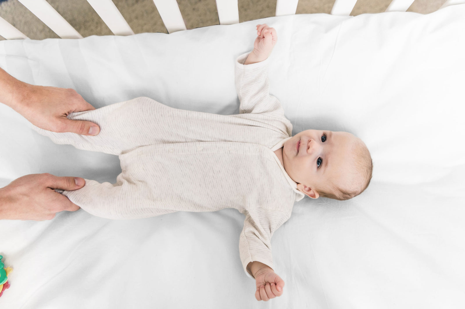 Cream blanket for babies, soft and cozy fabric